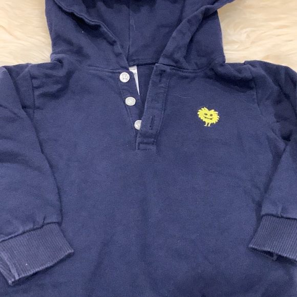 Carter’s Monster Theme Long-Sleeve Navy Sweatshirt with Teeth Hood in 18M - Picture 2 of 4